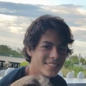 Meet your Posher, Max